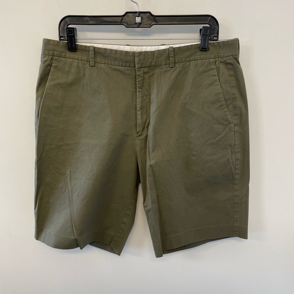 Men’s Theory Shorts size 34